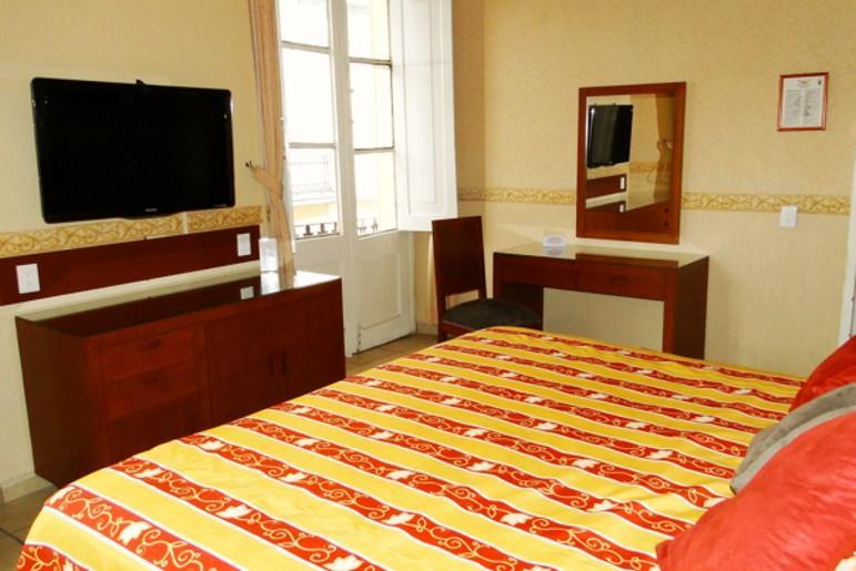 Hotel Posada Regis Гуадалахара Екстериор снимка
