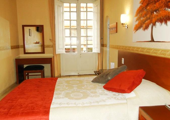 Hotel Posada Regis Гуадалахара Екстериор снимка