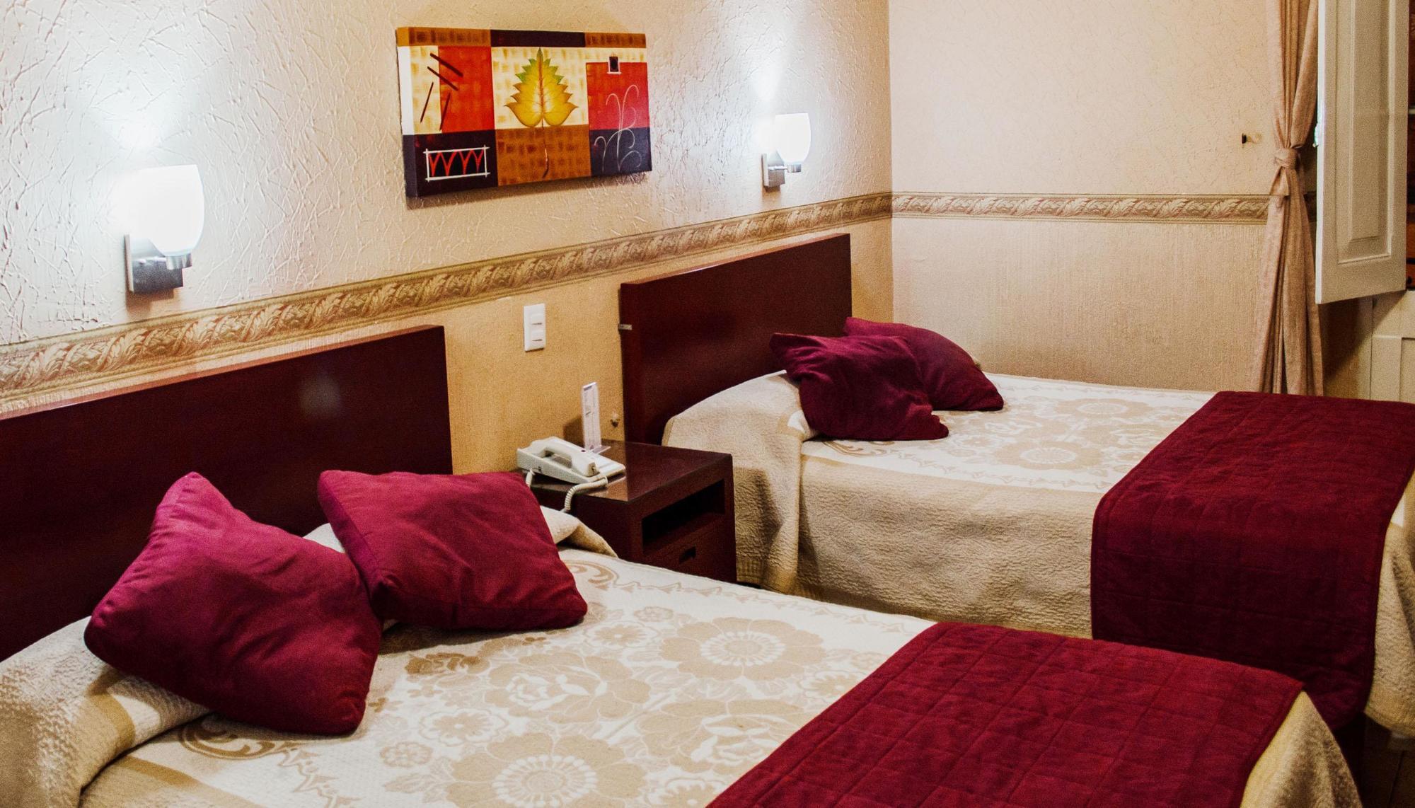 Hotel Posada Regis Гуадалахара Екстериор снимка